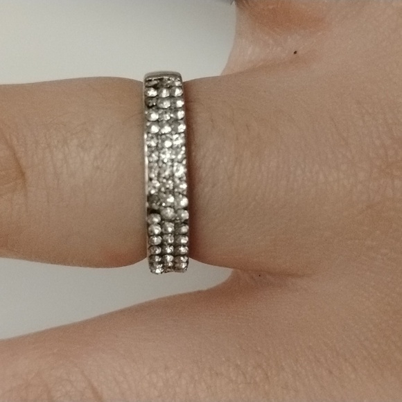 JEWELRY - Picture 6 of 6